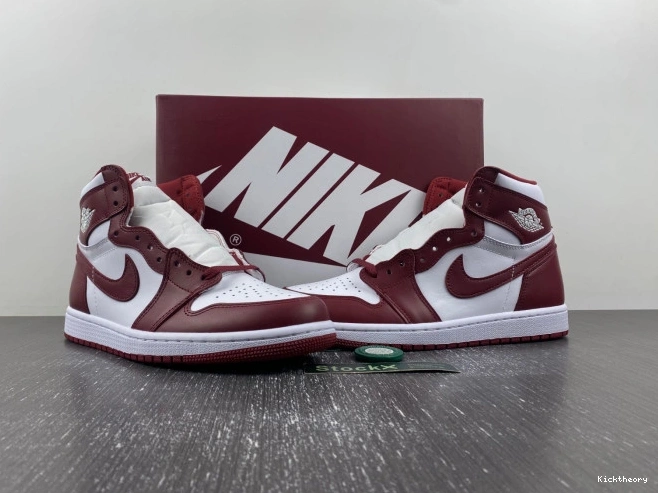 Kicktheory Jordan OG Air High Red DZ5485-160 1 Team 0807
